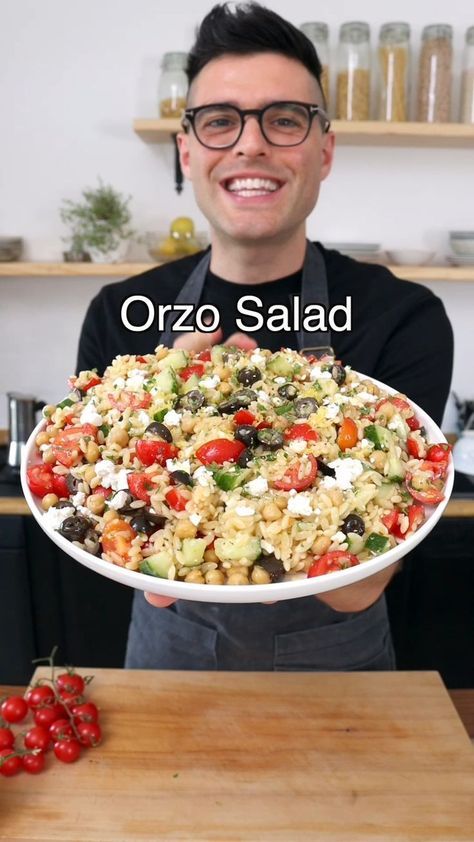 Easy Orzo Salad, Orzo Salad With Feta, Easy Orzo, Cooked Chickpeas, Fresh Salad Recipes, Mediterranean Diet Plan, Orzo Salad, Best Salad Recipes, Orzo Pasta