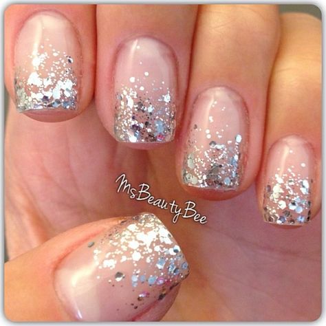 Glitter nail design Glitter Fade Nails, Ongles Bling Bling, Glitter Gradient Nails, Faded Nails, Nails With Glitter, Wedding Nails French, Wedding Nails Glitter, Gelish Nails, Glitter Gel Nails