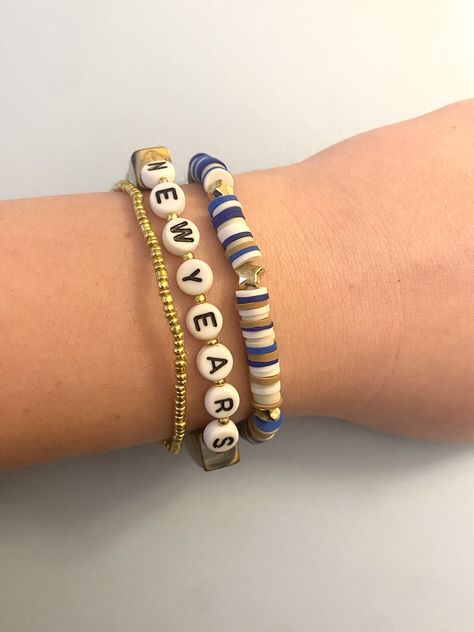 New Years Bracelet Ideas, New Years Bracelets, Bracelet Ideas, Nouvel An, White Beige, Bracelet Stack, Bead Bracelet, Blue Gold, Arm Band