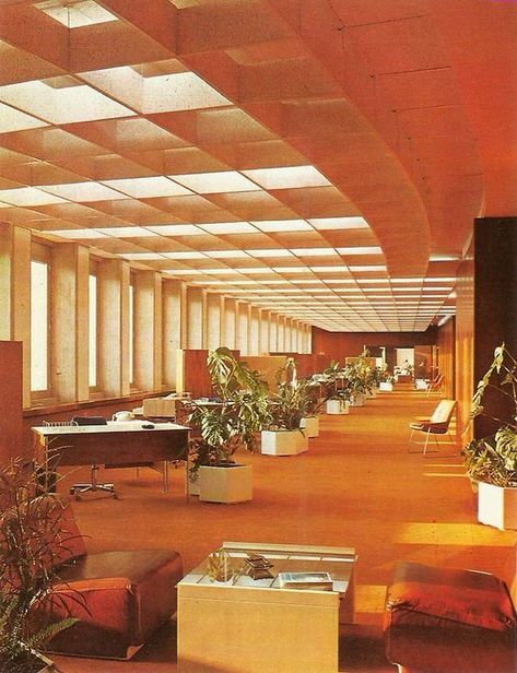 Retro Futurism Architecture Interiors, Vintage Futurism Architecture, 1980s Office Interior, Futuristic 70s Interior Design, Office 70s Interior Design, Barcelona Modern Architecture, 70s Office Interior, Retro Interior Design 1970s Modern, 70s Retro Interior