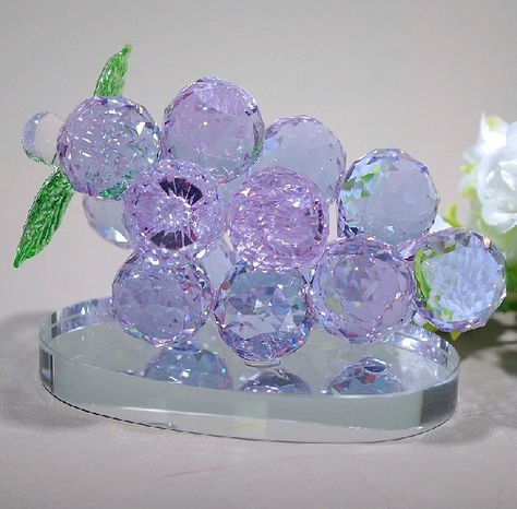 crystal grape Aesthetic Crystals, Colorful Objects, Scrapbooking Backgrounds, Drawing Architecture, Perspective Drawing Architecture, Bedroom Items, Sparkly Things, Crystal Figurines, Purple Love