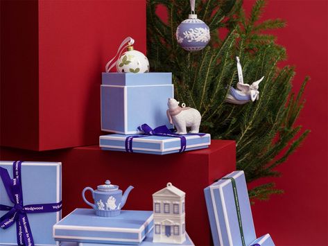 Ideas on how to Decorate your Christmas Tree - Wedgwood® Teapot Ornament, Tree Lover, Unique Christmas Ornaments, Snowman Christmas Tree, Blue Porcelain, Christmas Bear, House Ornaments, Baby's First Christmas, Christmas Tree Decoration