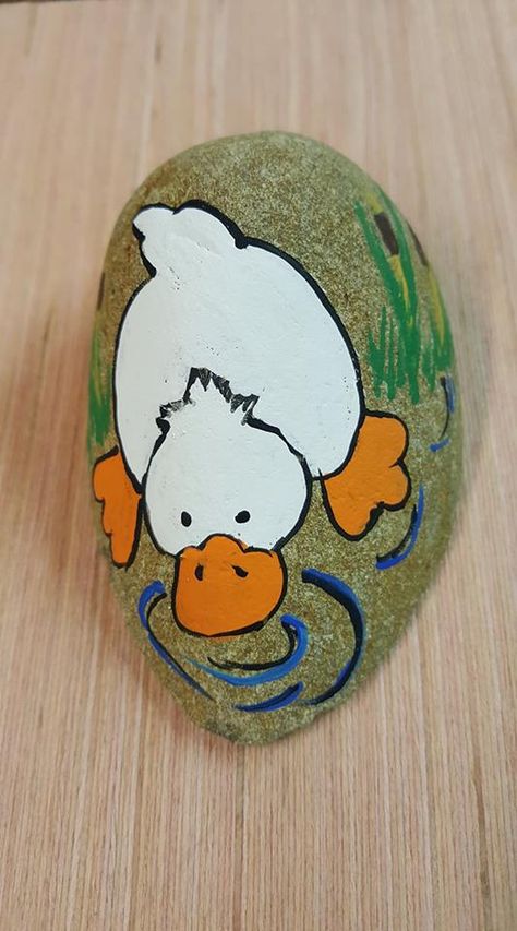 Painted River Rocks, Painted Rock Animals, Painted Rocks Kids, Painted Rocks Craft, Painted Rocks Diy, Rock Painting Ideas Easy, Rock Painting Patterns, Rock Decor, Stone Pictures