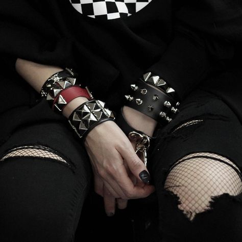 Customise your look with our Made in the UK small leather goods. Pictured the 1 & 2 Row Nickel Pyramid Studs Wristband and the 2 Row Nickel Conical Studs Wristband.⁠ ⁠ Find these online and in our Soho store.⁠ ⁠ ⁠ #leathergoods #madeinUK #wristbands #8BerwickStreet Emo Piercings, Punk Bracelets, Goth Wardrobe, Girlfriend Aesthetic, Studded Bracelet, Rockstar Girlfriend, Wrist Band, Punk Outfits, Emo Goth