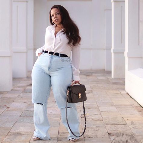 10 Outfit Ideas From Curvy South African Influencer Mmaneo To Score All The Likes On Instagram | BN Style Likes On Instagram, Outfit Choices, South African Fashion, Fashion Influencer, Chic Outfit, South African, Her Style, African Fashion, Chic Outfits