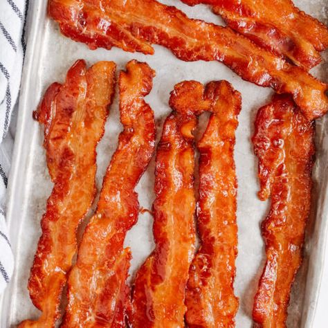 How To Cook Bacon In The Oven - Spend With Pennies Bacon In Oven, Thick Bacon, Oven Cooked Bacon, Perfect Bacon, Oven Baked Bacon, Chicken And Bacon, Bacon In The Oven, How To Make Bacon, Spend With Pennies