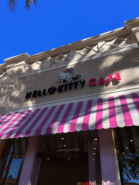 #hellokitty #cafe #irvine #hellokittycafe Kitty Cafe, Hawaii, Hello Kitty, Cafe, Kitty