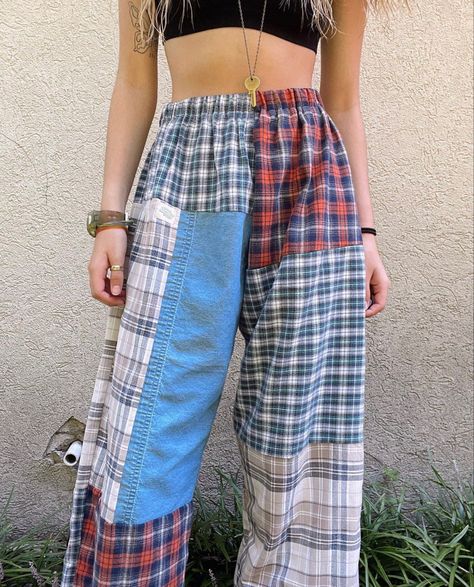 Diy Hippy Pants, Upcycle Pajama Pants, Flannel Sewing Ideas, Patchwork Pants Sewing Pattern, Upcycled Pants Ideas, Patchwork Pants Diy Sewing Patterns, Patchwork Pants Pattern, Patchwork Sewing Projects Clothes, Boho Pants Pattern