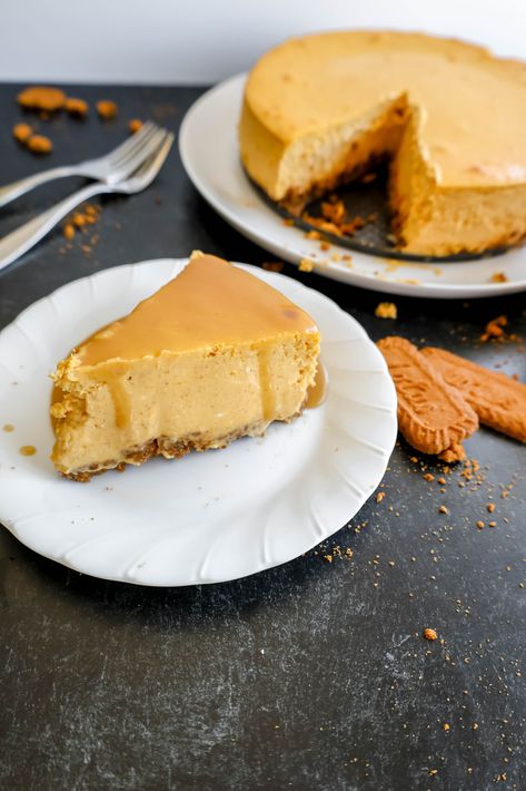 Pumpkin Cheesecake Biscoff Crust, Best Pumpkin Cheesecake Recipe, Best Pumpkin Cheesecake, Biscoff Crust, Biscoff Cheesecake, Pumpkin Cheesecake Recipes, Homemade Pumpkin Puree, Cheese Pumpkin, Perfect Thanksgiving