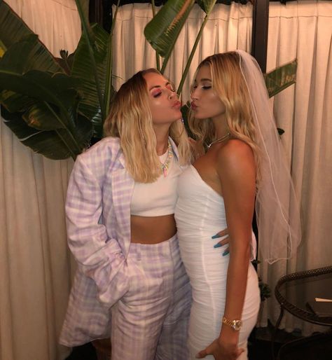 Bieber Bachelorette, Famous Wedding Dresses, True Bride, Ig Photos, Bachelorette Dress, Pakistani Fashion Party Wear, Hailey Baldwin, Style Crush, Hailey Bieber