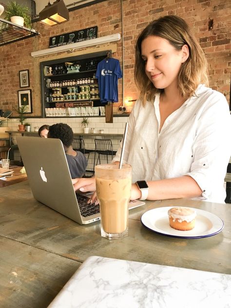 Having Coffee With Friends, Work Moodboard, Pictures For Friends, Work For Yourself, Coffee Shop Photography, Cute Coffee Shop, Business Pictures, Shop Photography, Work Pictures