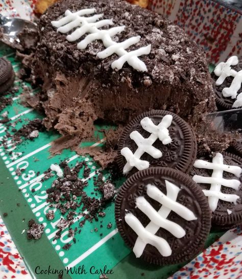 Football Cookies and Cream Cheese Ball 6 Football Cheeseball, Football Cheese Ball, Cream Cheese Ball, Sweet Cheese, Football Cookies, Football Parties, Football Sunday, Chocolate Sandwich Cookies, Sweet Cookies