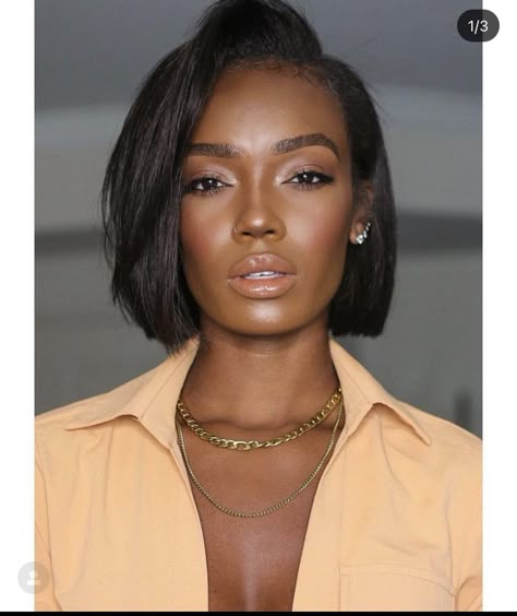 Black Women Bob Hairstyles Mid Length, Natural Hair Bob Cut, Natural Hair Bob, Bob Hair Color, Short Sassy Hair, Pelo Afro, Sassy Hair, Penteado Cabelo Curto, Relaxed Hair