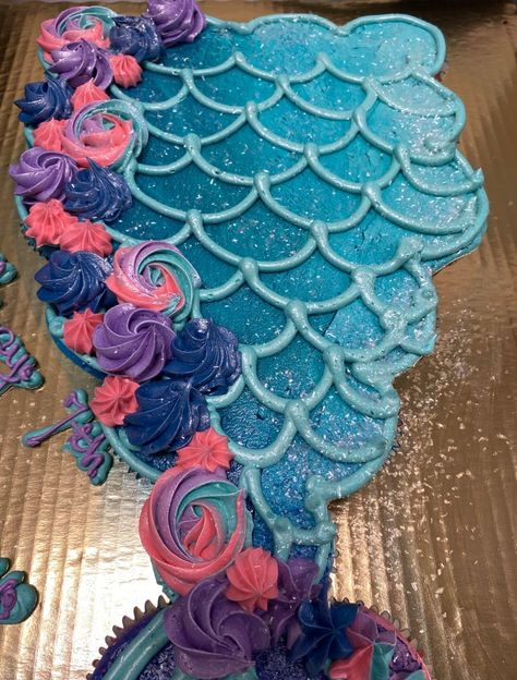 Cakes of Interest: Mermaid Tail Pull-A-Part Cupcakes - Homestyle Alchemy Homestyle Alchemy Mermaid Cupcake Tail Cake, Mermaid Cupcake Pull Apart, Mermaid Tail Cupcake Cake Pull Apart, Cupcake Mermaid Tail, Mermaid Cake With Cupcakes, Mermaid Tail Pull Apart Cupcakes, Mermaid Pull Apart Cupcakes, Mermaid Sheet Cake Ideas, Mermaid First Birthday Cake