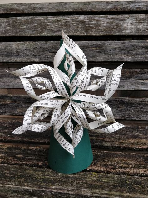 Christmas Carol Book Tree Topper. Or CHOOSE Your BOOK Or COLORS. Twisted Star, Rustic Decoration, Holiday. Dickens. by TreeTownPaper on Etsy Music Christmas Ornaments, Paper Flowers Wedding Bouquet, Christmas Carol Book, Book Christmas Tree, Music Christmas, Rustic Decoration, Book Tree, A Christmas Carol, Boardwalk Empire