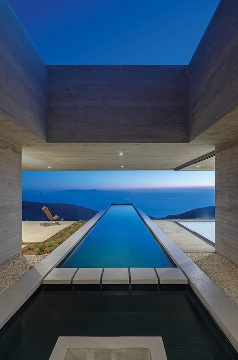 Gallery of The Lap Pool House / Aristides Dallas Architects - 14 Modern Concrete Home, Luxury Swimming Pools, Rectangular Pool, Concrete Home, Exposed Concrete, Lap Pool, Concrete Structure, Indoor Swimming, Swimming Pool Designs