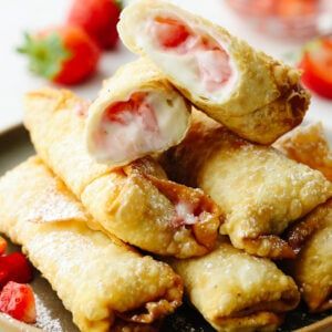 Cheesecake Egg Rolls - The Recipe Critic Cheesecake Egg Rolls, Italian Desserts Easy, Easy Chicken Wing Recipes, Chicken Wing Recipes Baked, No Egg Desserts, The Recipe Critic, Recipe Critic, Mini Bites, Egg Roll Recipes