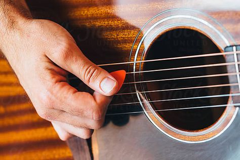 Guitar Photoshoot, Holding Guitar, Guitar Fingers, Dysgraphia, Figure Reference, Hand Reference, Guitar Strings, Kingfisher, Playing Guitar