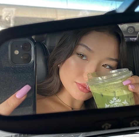 Car Selfies Instagram Story, Nail Car Pictures, Rear View Mirror Picture Photo Ideas, Picture In Car Mirror, Car Selfie Captions, Cute Car Selfie Poses, Car Mirror Selfie Aesthetic, Aesthetic Car Selfies, Selfie In Car Ideas