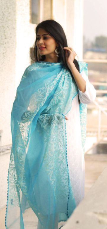 280b491bb8e4fe5619fe1fedd2e459a2 Sky Blue Dupatta, Blue Dupatta, Indian Fashion Trends, Churidar Designs, Salwar Designs, Salwar Kamiz, Indian Wedding Outfits, Runway Trends, Indian Attire