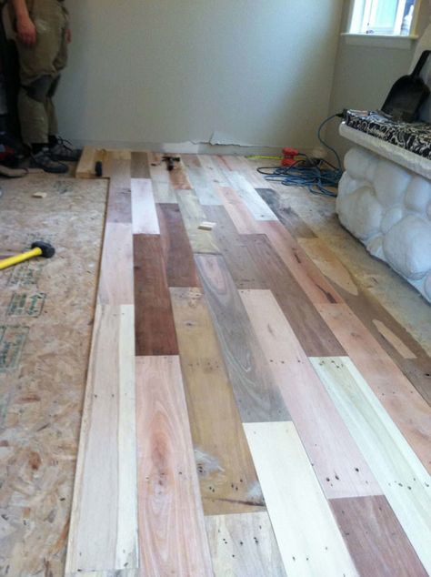 Wood Pallet Flooring, Pallet Flooring, Pallet Floors, Repurposed Pallet Wood, Casa Hobbit, Home Decor Catalogs, Into The Wood, Pallet Crafts, Wood Pallet Projects