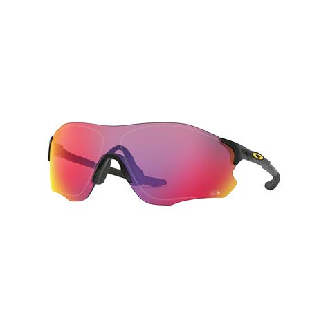 12 Best Running Sunglasses That Are Actually Stylish in 2020 | SELF Houston Marathon, Running Sunglasses, Polarized Glasses, Running Gifts, Sports Sunglasses, Running Clothes, Prescription Sunglasses, Colored Sunglasses, Polarized Sunglasses