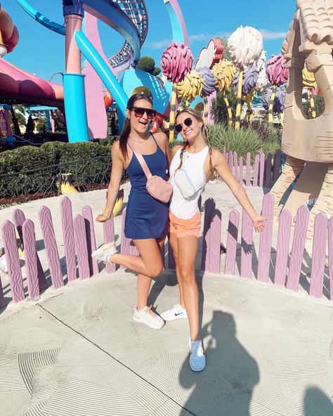 Islands of Adventure instagram picture in Suess Landing Disneyland Fits, Disney Fits, Universal Islands Of Adventure, Disney Photo Ideas, Senior Trip, Islands Of Adventure, Disney Photos, Cute Friend Photos, Happiest Place On Earth