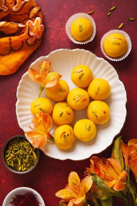 Mango Ladoo - Sinfully Spicy Indian Mithai, Mango Pulp, Indian Appetizers, Chai Recipe, Cookie Spread, Mango Puree, Tres Leches Cake, Mango Flavor, Raw Almonds