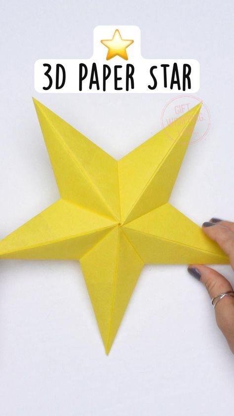 Festive Paper Stars: How to Make Your Own Holiday Decor Star Crafts For Kids, Cards For Scrapbook, Star Crafts, Cards Ideas Handmade, 3d Paper Star, Origami Projects, Christmas Crafts Diy Projects, Tutorial Origami, Paper Flower Art