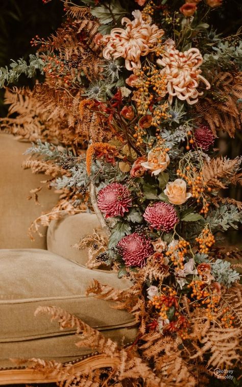 Autumn Tale, Opulent Wedding, Wedding Color Pallet, Fall Shoot, Garden Chic, Fall Flower Arrangements, Fall Florals, Flower School, Outdoor Indian Wedding