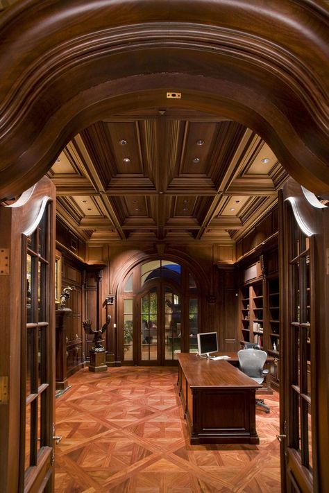 Rich Office, Lawyer's Office, Amazing Library, Asma Kat, Wood Details, Office Library, Beautiful Office, Preppy Southern, Luxury Office