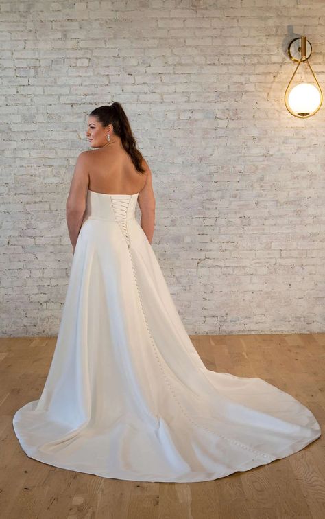 Sleek A-Line Plus Size Wedding Dress with Bow Detail Wedding Dress Mid Size, Plus Size Wedding Dresses Simple, Simple A Line Wedding Dress, A Line Wedding Dress With Sleeves, Wedding Dress With Bow, Wedding Dress Low Back, Wedding Dress Prices, Bow Wedding Dress, Simple Wedding Dress