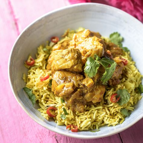 Easy Monkfish curry – Priceless Magazines Monkfish Curry, Cinnamon Breakfast, Rhubarb Crumble, Custard Cake, Vegetable Puree, White Fish, Fish Fillet, Chopped Tomatoes, Red Chilli