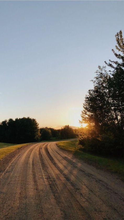 11am Aesthetic, Countryside Life Aesthetic, Early Bird Aesthetic, Land Aesthetic, Backyard Photography, Stories For Instagram, Outside Aesthetic, Nature Aesthetics, Background Nature