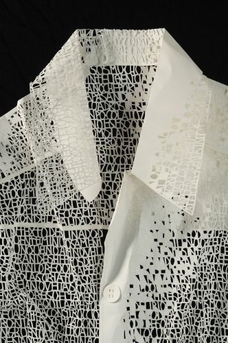 PABLO LEHMANN Techniques Couture, Visual Poetry, Design Textile, Textiles Fashion, Art Textile, The Shirt, Artist Books, Fashion Details, 그림 그리기