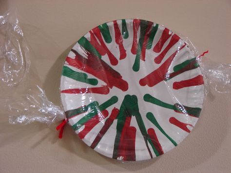 Beautiful Chaos: Preschool: Peppermint Candy Craft Peppermint Candy Crafts, Peppermint Candy Ornaments, Christmas Candy Crafts, Peppermint Ornament, Candy Cane Crafts, Christmas Units, December Crafts, Turkey Crafts, Preschool Christmas Crafts