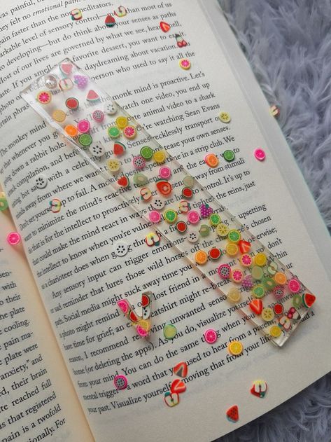 Fruity Resin bookmark Diy Resin Gifts, Monkey Mind, Stationery Obsession, Pop Sockets, Diy Resin Projects, Pen Blanks, Epoxy Resin Crafts, Epoxy Resin Art, Bullet Journal Lettering Ideas