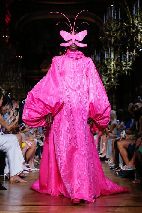 Schiaparelli Aesthetic, Fashion Reference, Elsa Schiaparelli, Avant Garde Fashion, Ap Art, Color Inspo, Pink Linen, Fall 2018, 2024 Collection