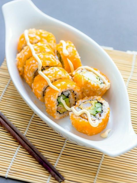 Fried Sushi, Tempura Shrimp, Sushi Ingredients, Sushi Roll Recipes, Sushi Recipe, Roll Sushi, Thanksgiving Appetizer Recipes, Homemade Sushi, Deep Fry