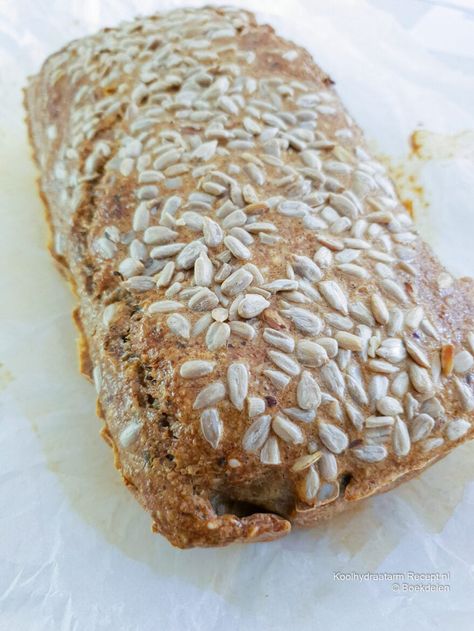 Koolhydraatarm pittenbrood ⋆ Koolhydraatarm brood ⋆ Carb Free Recipes, Gluten Free Bakery, Carb Free, Low Carbohydrates, Low Carb Bread, Healthy Baking, Low Carb Recipes, Tapas, Low Carb