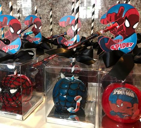 Spiderman Candy Apples, Spider Man Custom, Spiderman Birthday Party, Custom Candy, Spiderman Birthday, Childrens Birthday Party, Candy Apples, Cupcake Cookies, Birthday Ideas