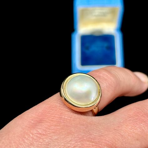 This sweet Mabé Pearl is one of those rings that can look good on any of the fingers on the hand. A Mabé Pearl grows on the inner lining of a mollusk, as opposed to in the flesh. It’s considered mature once the Pearl has taken on a beautiful hemispherical dome shape. We absolutely love the look! This Mabé Pearl of a beautiful lustre, is bezel set in 9K rose gold. DM us for enquiries 🤍 * Please note items over $5K are ‘pick up in store’. Sales items do not include resizing nor postage. ... Blue Mountains Australia, Mabe Pearl, Emerald Cut Rings, Emerald Engagement Ring Cut, The Flesh, Art Deco Engagement Ring, The Pearl, Art Deco Ring, Emerald Cut Diamonds