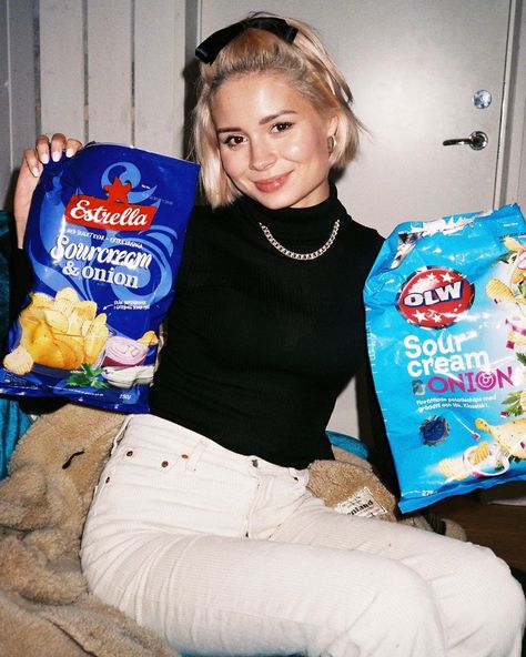 NINA NESBITT on Instagram: “which ones 😝? february on film. it was a good month for creativity and progressing with NN3. I feel like things finally started falling…” Nina Nesbitt, Sour Cream And Onion, Music Photo, On Film, Feel Like, Instagram Profile, Film, Feelings, Music