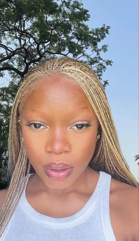 Blonde Fulani Braids Black Women, Fulani Braids With Blonde Highlights, Blond Fulani Braids, Blonde Cornrows, Fulani Braids Honey Blonde, Beyonce Fulani Braids, Blonde Braids, Bald Girl, Fulani Braids