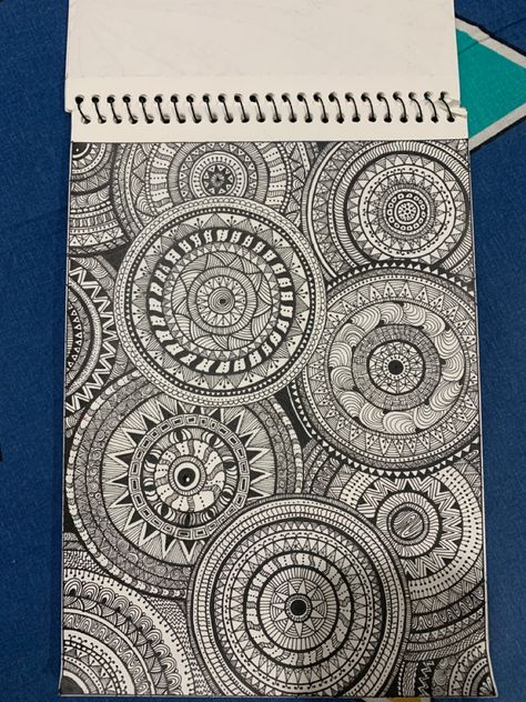 Mandala Art Big, Big Mandala Drawing, Mandela Drawing, Line Art Lesson, Circle Doodles, Saas Website, Math Drawing, Mandala Sketch, Mandala Book