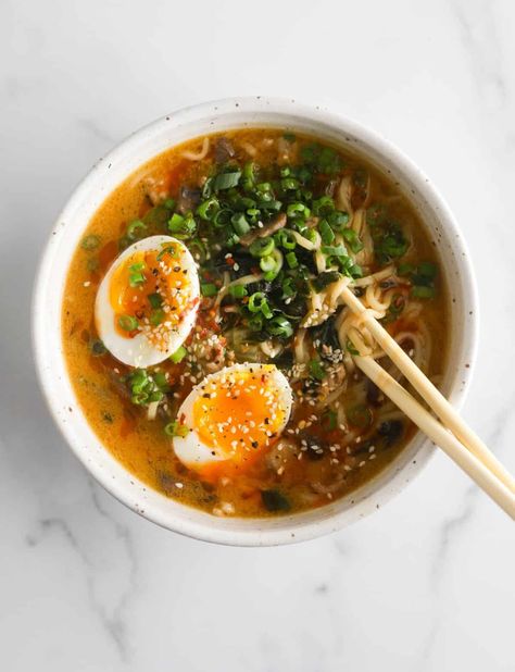 Shitake Ramen Noodle Recipes, Shitake Miso Ramen, Ramen With Rice Noodles, Spicy Ramen Soup Recipe, Miso Soup Bokchoy, Miso Ramen Soup Recipe, Miso Ramen Soup, Pok Choi, Spicy Miso Ramen