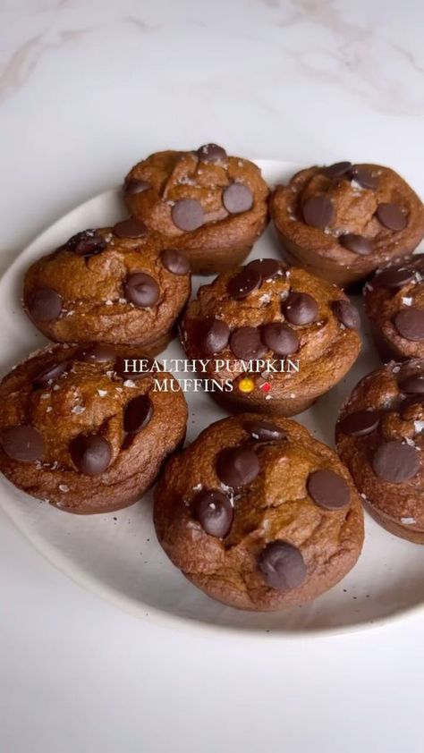 Calla Ramont on Reels | callascleaneats · Original audio 1 Cup Pumpkin Puree, Healthy Pumpkin Muffins, Non Dairy Milk, Pumpkin Chocolate Chip Muffins, Easy Autumn Recipes, Pumpkin Spice Muffins, Fall Recipe, Gluten Free Muffins, Pumpkin Chocolate Chips