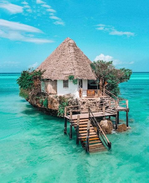 Zanzibar Beaches Pictures, Rock Restaurant, Zanzibar Travel, Different Types Of Houses, Zanzibar Beaches, Nature Scene Tattoo, Nature Bookmarks, Beach Cabin, Dream Beach Houses