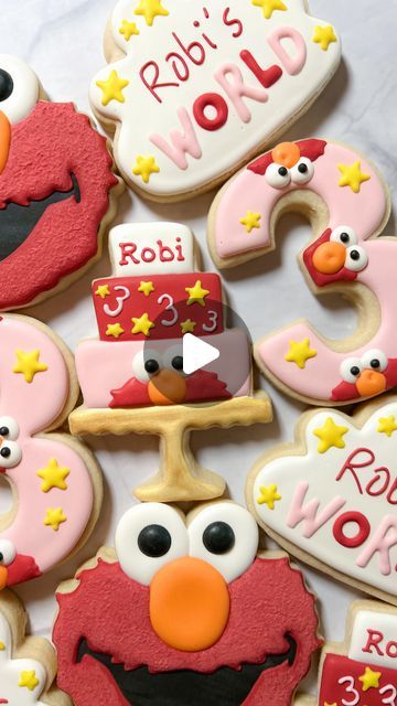 oh! you pretty things on Instagram: "the cutest elmo birthday cake cookie 🥹  #sugarcookies #chicagocookies #customcookies #cookiedecorating #decoratedcookies #royalicingcookies #elmo #elmocookies #birthdaycookies #cookieart" Elmo Birthday Cake, Elmo Cookies, Cookie Cake Birthday, Elmo Birthday, Cake Cookie, Cookies Decorated, Cookie Art, Birthday Cookies, Royal Icing Cookies