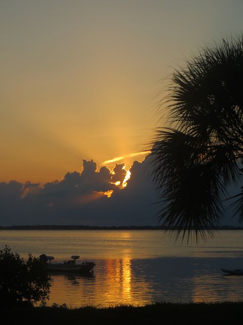 Sunset on St Joseph Sound...Purple-mountain-majestic-storm clouds behind Honeymoon Island. 06.14.2012 Sunrise Over Mountains, Colorful Sunsets, Sun Peaking Through Clouds, Sunrise Above The Clouds, Honeymoon Island, Abstract Ideas, John Ruskin, Purple Sunset Mountains, Modern Talking